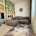 Luxury In City Center Lägenhet Durrës