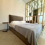 Luxury In City Center *