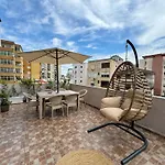 Luxury In City Center *