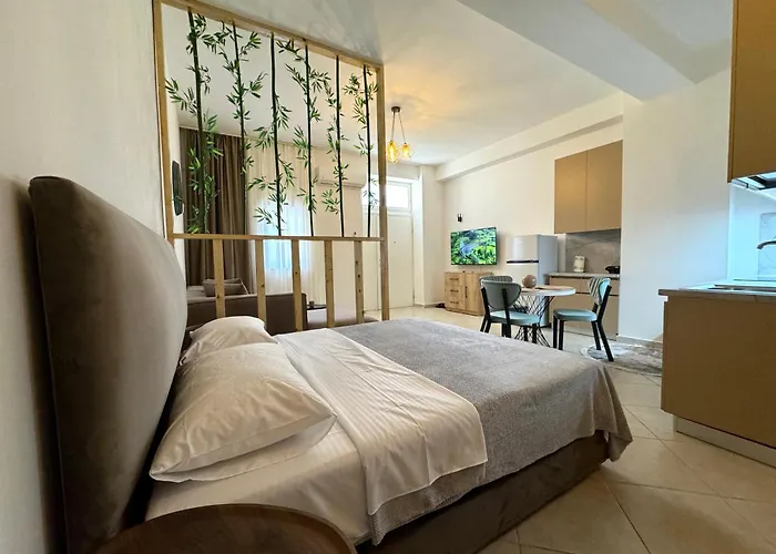 Luxury In City Center Apartman Durrës