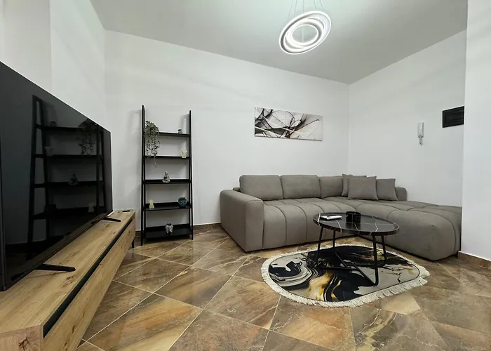 Luxury In City Center * Durrës