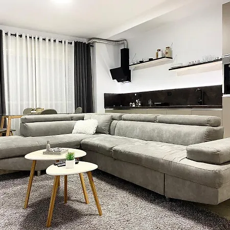 Апартаменты Luxury In City Center