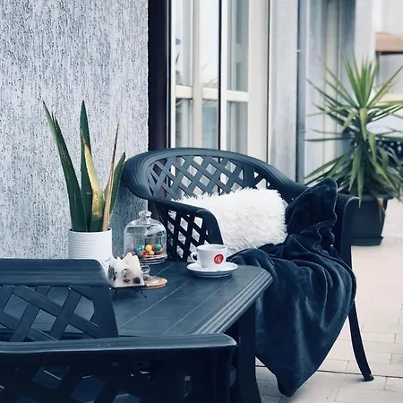 Luxury In City Center アパート
