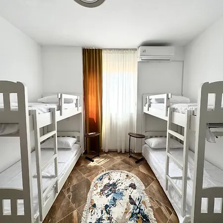 Luxury In City Center Дуррес