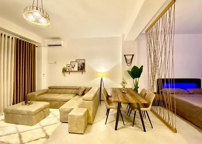 Luxury In City Center * دراس