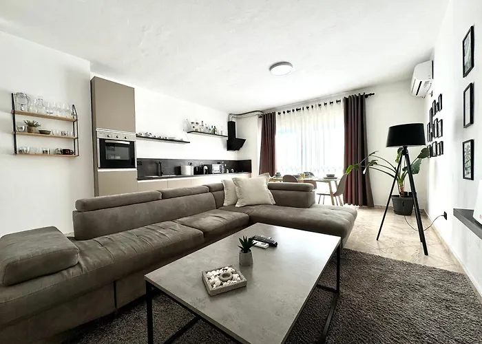 Luxury In City Center شقة